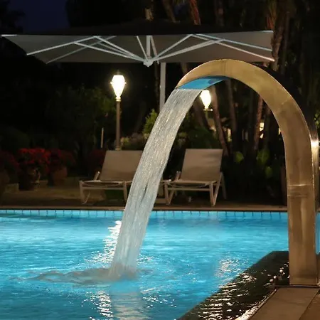 Luxury Relais Magdalena Couette-café 4*
