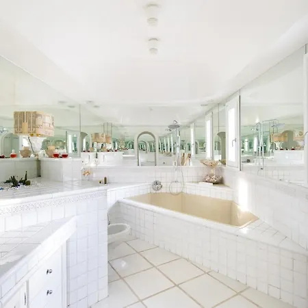 Luxury Relais Magdalena Couette-café 4*